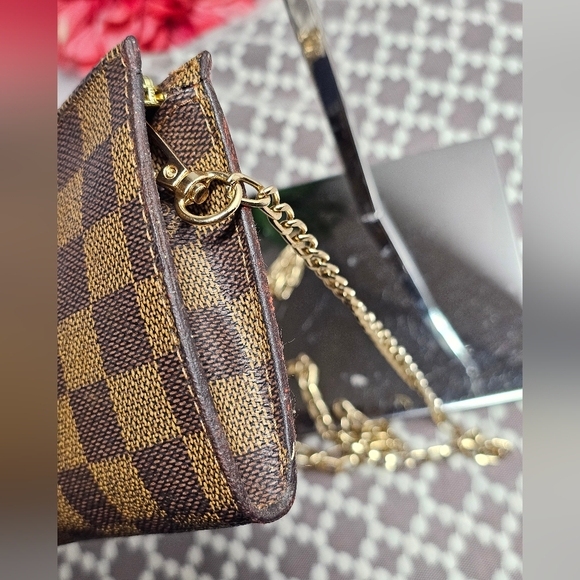 LOUIS VUITTON Damier Ebene Pouch CONVERTED to CROSSBODY (Unbranded chain - Picture 7 of 17